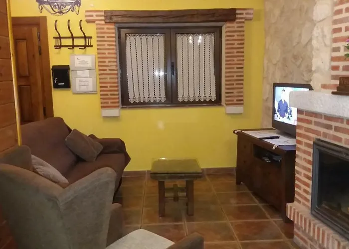 Alameda Ii Con Chimenea Salon Y Barbacoa En Patio Curiel de Duero